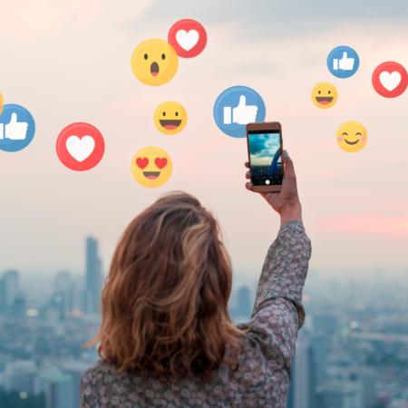 Argentinos y redes sociales: una relación de amor-odio que no pueden soltar