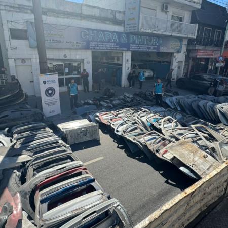 Villa Pueyrredón: secuestran más de 1.500 autopartes ilegales en un taller