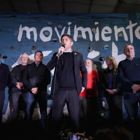 Enfático pedido de Kicillof: "Quedarse en casa es hacerle el juego a la derecha"