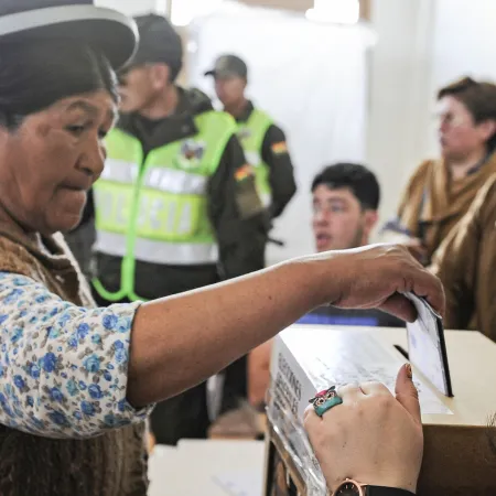 El MAS, fuera del balotaje en Bolivia: cómo impacta la crisis económica