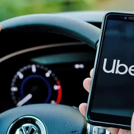 Un chofer de Uber fue demorado en Rosario tras desviarse con una pasajera de 13 años