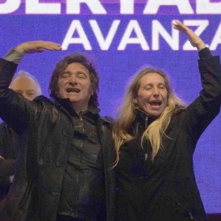 Milei evalúa asistir al búnker libertario el próximo domingo