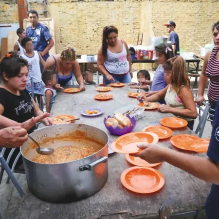 El Gobierno reconoció que no existió el control que justificó dejar sin comida a comedores