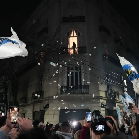 Cristina Kirchner celebró el triunfo bonaerense y apuntó a Milei: “Salí de la burbuja, hermano”