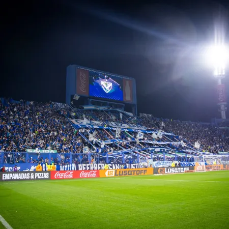 Racing y Vélez decidieron jugar sin público visitante por la Copa Libertadores