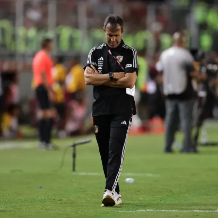 Venezuela despidió a Fernando Batista como DT tras quedar fuera del Mundial