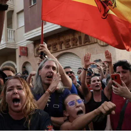 España vive un nuevo repunte migratorio y la ultraderecha presiona con deportaciones