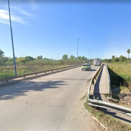 Una mujer policía mató a un motochorro de 17 años que intentó asaltarla en Moreno