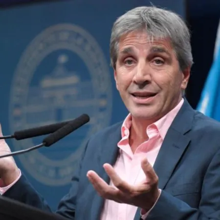 Caputo promete cumplir con las deudas pero no expresa estrategias claras