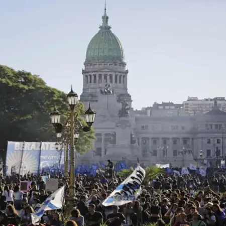El ajuste a las Universidades se discute en el Congreso