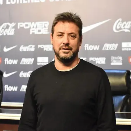 Sergio Constantino: el posible piloto de tormenta para que San Lorenzo salga de la crisis