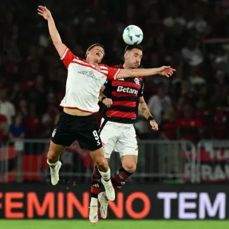 Copa Libertadores: Estudiantes perdió 2 a 1 con Flamengo y la llave se define en La Plata