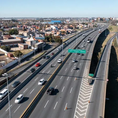 Se ampliarán carriles en la autopista Buenos Aires–La Plata y las rutas de la costa