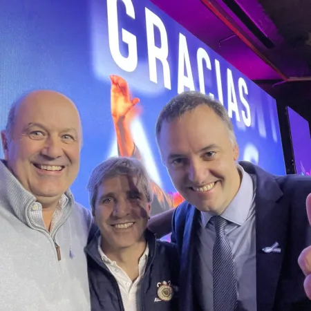 "Depende de vos": la particular arenga de Sturzenegger en medio de la tensión económica