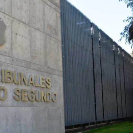 Cámaras ocultas en baños judiciales: agravan la imputación contra un exasesor letrado de Córdoba