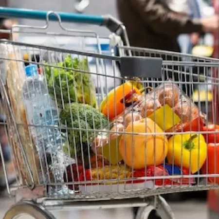 Supermercados y mayoristas no repuntan: ventas en baja y más compras a crédito