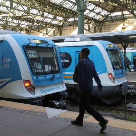 Urgente: los trenes circulan a 30 km/h, y hay demoras en todas las líneas