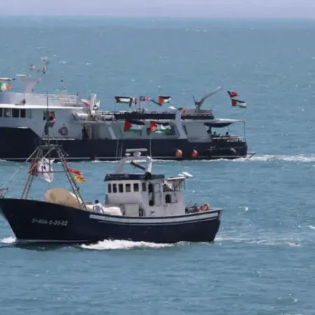 Italia y España refuerzan protección naval a flotilla humanitaria hacia Gaza