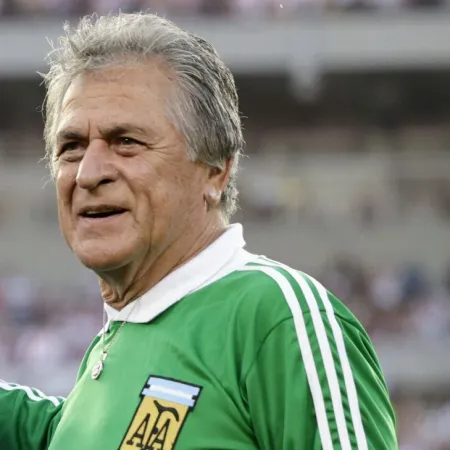 El ejemplo de Ubaldo "El Pato" Fillol: a los 75 años terminará la secundaria