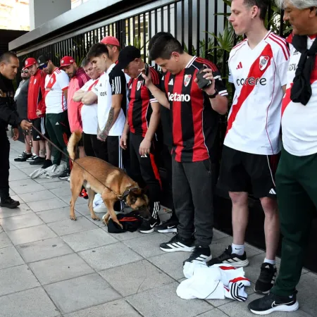 River-Riestra: a  41 hinchas del "Millo" se les aplicó el derecho de admisión