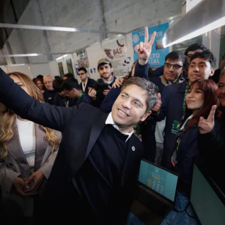 Kicillof contra Milei: “Estamos ante la estafa electoral más grande de la historia argentina”