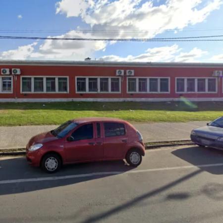 Avellaneda: un alumno quedó internado en grave estado tras una violenta pelea