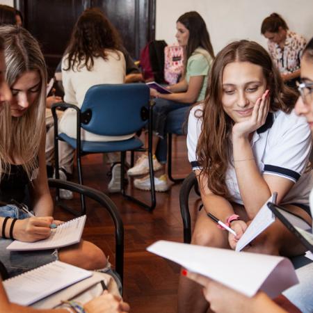 Distinguen aportes de políticas públicas por parte de adolescentes