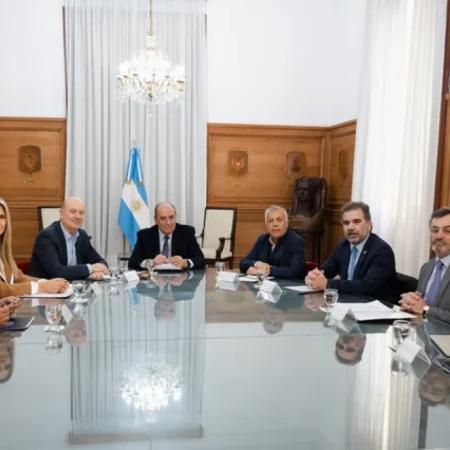 El Gobierno convoca al Consejo de Mayo para discutir la agenda tributaria de Milei 2026