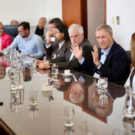 Schiaretti advierte sobre el futuro de las universidades en Córdoba
