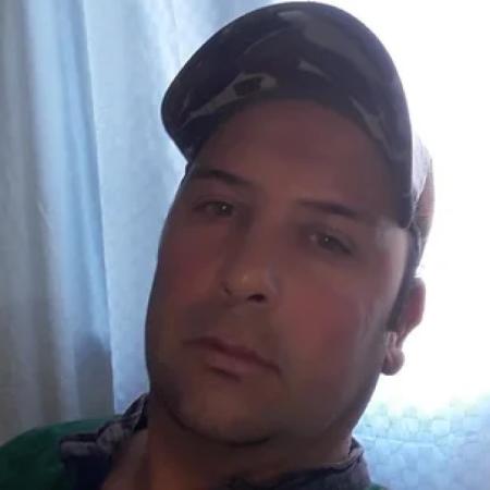 Trelew: un mecánico fue asesinado a balazos mientras arreglaba una camioneta en la vereda de su casa
