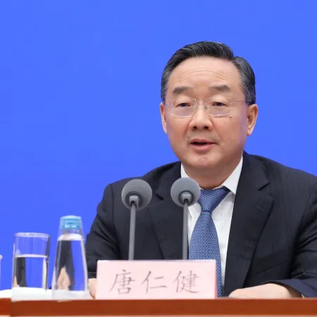 Sobornos en China: la drástica sentencia contra Tang Renjian sorprende al mundo