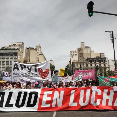 Paro y movilización del Garrahan contra los vetos de Milei