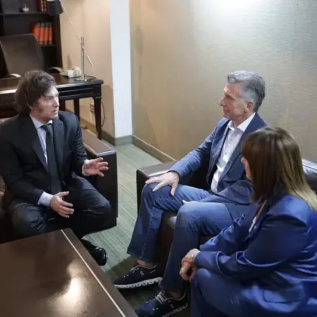 Milei recibirá a Macri en Olivos en medio de la presión de EE.UU. por mayor gobernabilidad