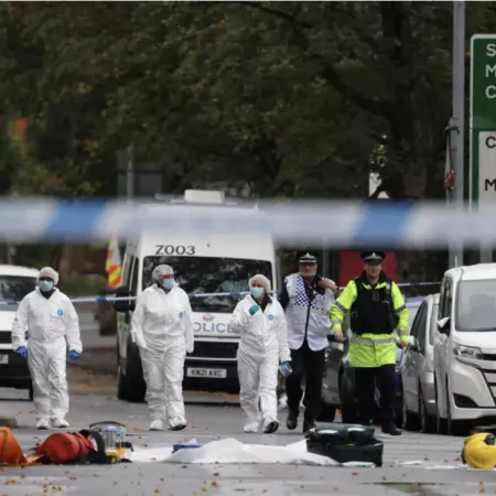 Policía de Manchester bajo escrutinio tras disparos en la sinagoga