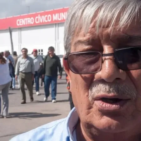 El intendente de Salta remueve y jubila a histórico líder sindical