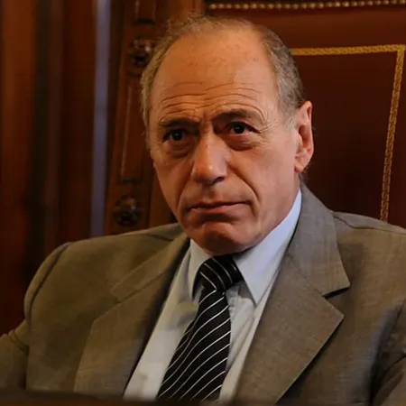 Eugenio Zaffaroni: “El Gobierno está en caída libre con todos los escándalos”