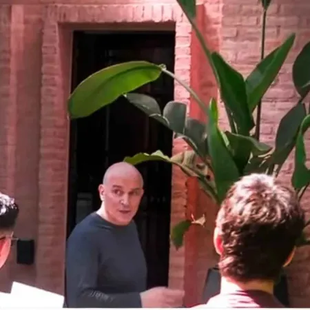 Allanaron la casa y el despacho de José Luis Espert