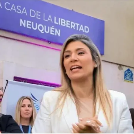 Nadia Márquez, candidata libertaria en Neuquén: “Si fuese estafadora viviría en un country”