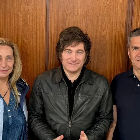 Javier Milei encabezó acto en Chaco y luego se reunió con Virginia Gallardo en Corrientes