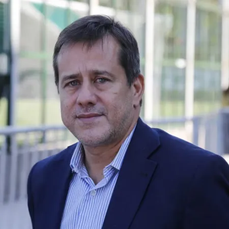 Mariano Recalde cuestionó el “desorden macroeconómico” y la dependencia del Tesoro de Estados Unidos