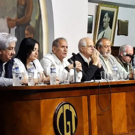 La CGT cerró filas con Taiana y llamó a “reventar las urnas” por Fuerza Patria