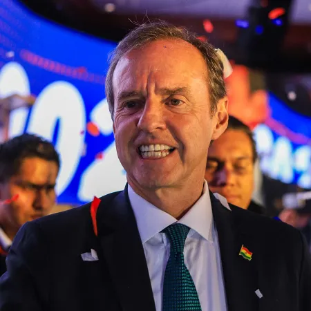 Quiroga vs. Paz: estrategias opuestas para la economía de Bolivia