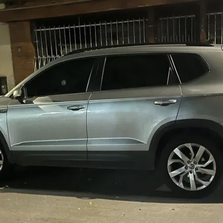 Un comisario retirado mató a dos adolescentes que intentaron robarle el auto en Morón