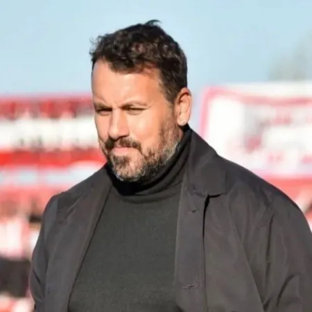 Cristian Fabbiani renunció como técnico de Newell’s