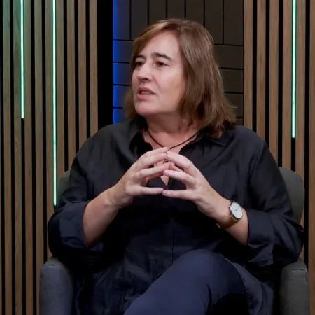 Elsa Llenderrozas apuntó contra la grieta y cuestionó el modelo de Milei: "Son corruptos"