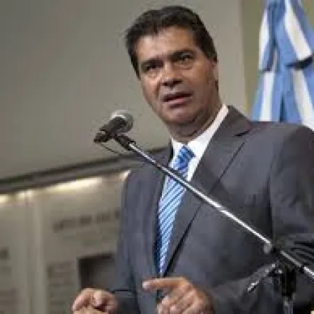 Capitanich y los libertarios se enfrentan en una elección clave por el Senado en Chaco