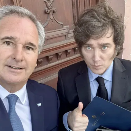 Del lujo de los cerdos al traje de mercado: Pablo Quirno asume una Cancillería acéfala