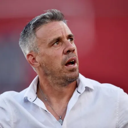 Caos y marcha atrás en Atlético Tucumán: sigue Lucas Pusineri como DT