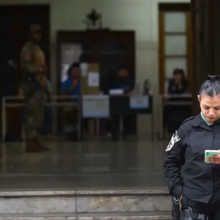 Reclamo de la Policía Bonaerense por los viáticos del operativo electoral: “Nos pagan una miseria”