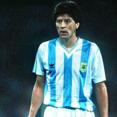 Pedro Monzón, el jugador al que Maradona le hizo hacer un gol y le salvó la vida